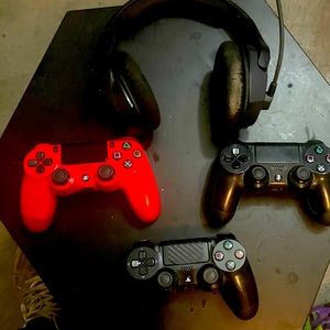 Used but like bran new, headphone and controller combo for 100 bucks